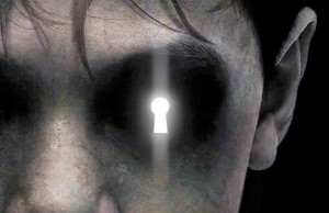 KAPININ DİĞER TARAFI