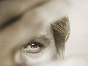 Asla Gözlerini Kaçırma