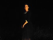 Alev Almış Bir Genç Kızın Portresi