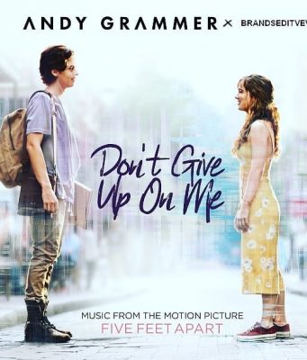 Senden Beş Adım Uzakta / Five Feet Apart