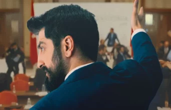 İllegal Hayatlar : Meclis