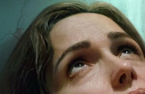 Bacaklarım Olsaydı Seni Tekmelerdim