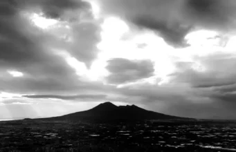 Pompei : Bulutların Altında